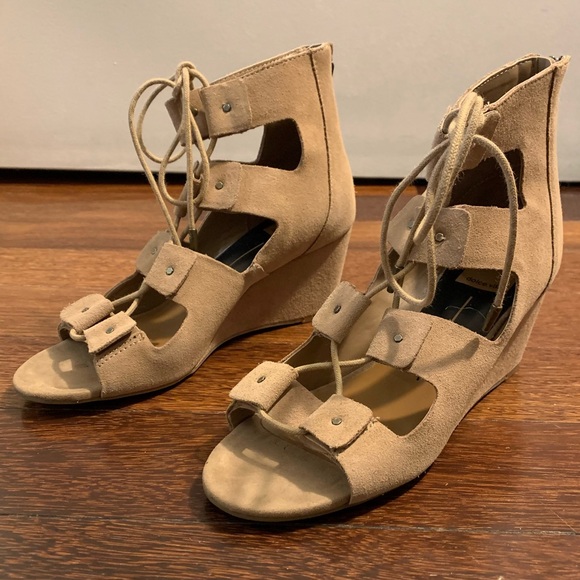 Dolce Vita Lorena Suede Lace Up Wedge Sandals Tan Size 7.5 - Picture 3 of 7